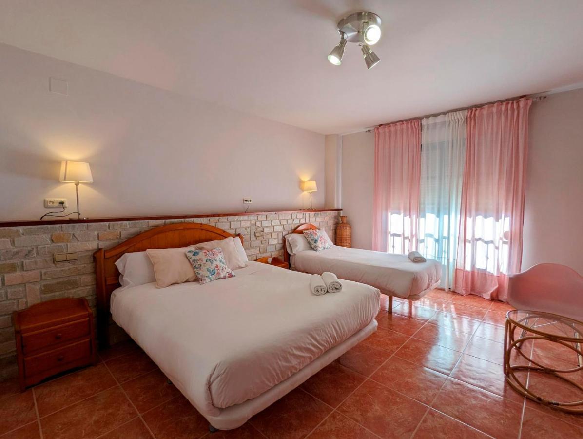 Hotel Moregon Cuacos De Yuste Extérieur photo