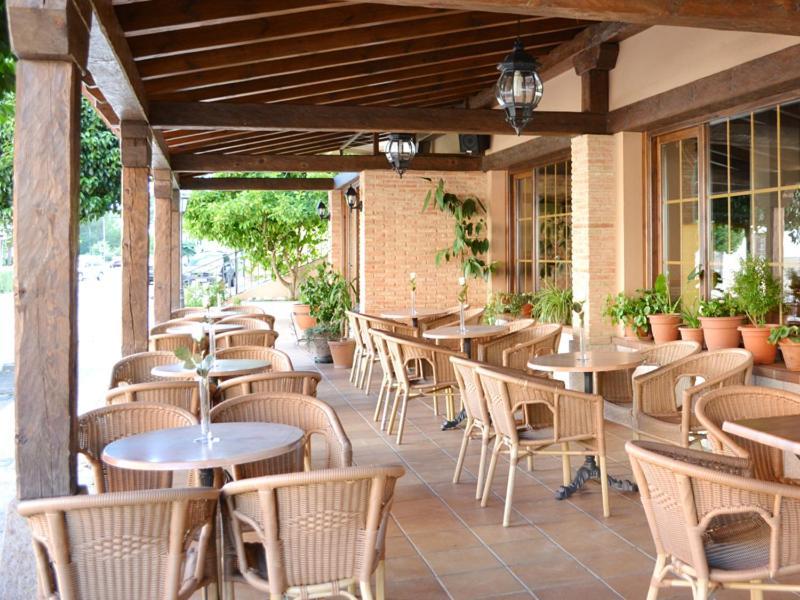 Hotel Moregon Cuacos De Yuste Extérieur photo